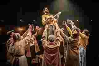 She Stoops to Conquer (Orange Tree Theatre) Marc Brenner