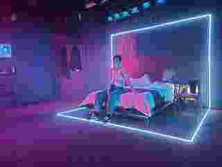 Snowflakes - Park Theatre & Old Red Lion (photo: Robert Boulton)